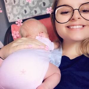 Meet your Posher, Danielle